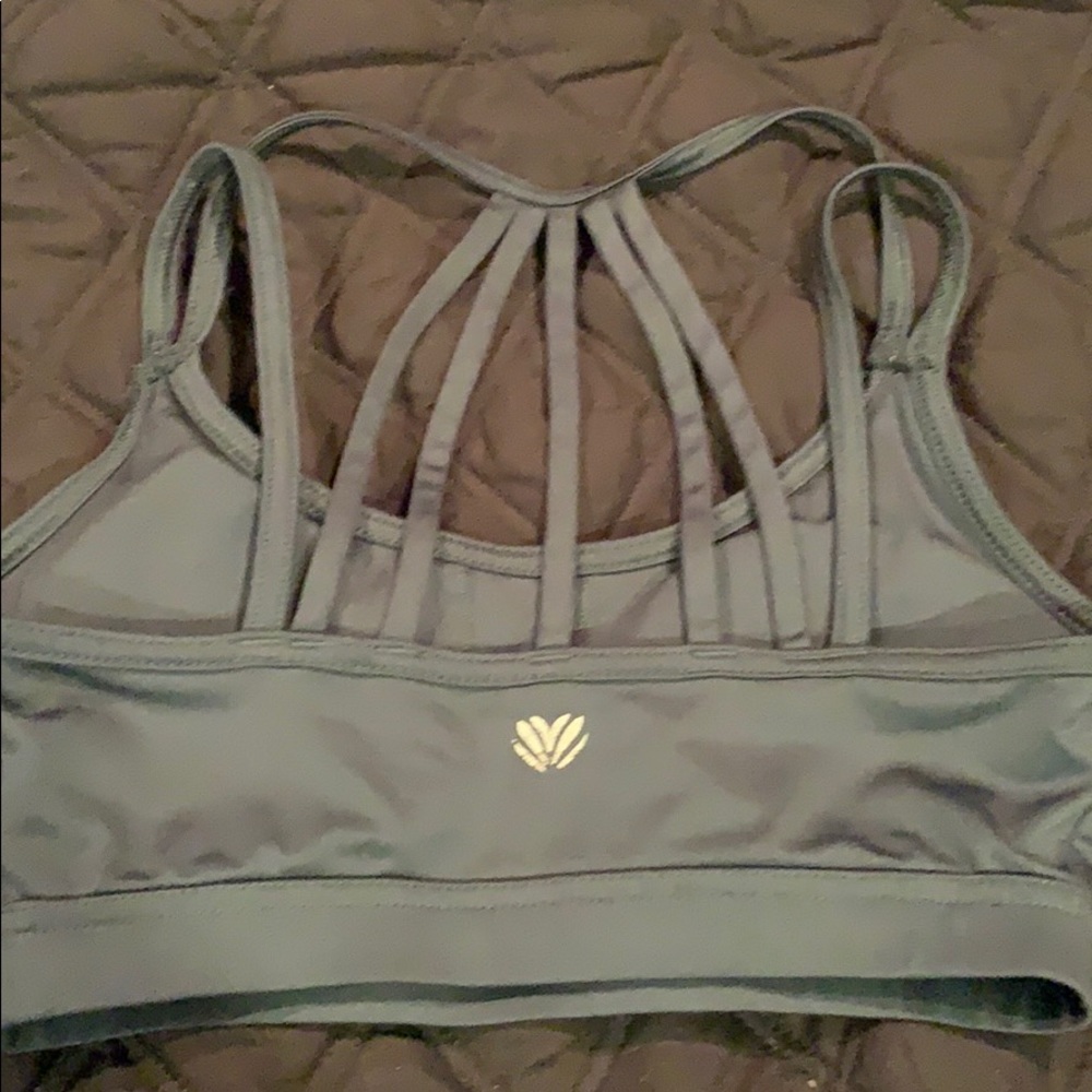 Sports bra - Picture 2 of 5